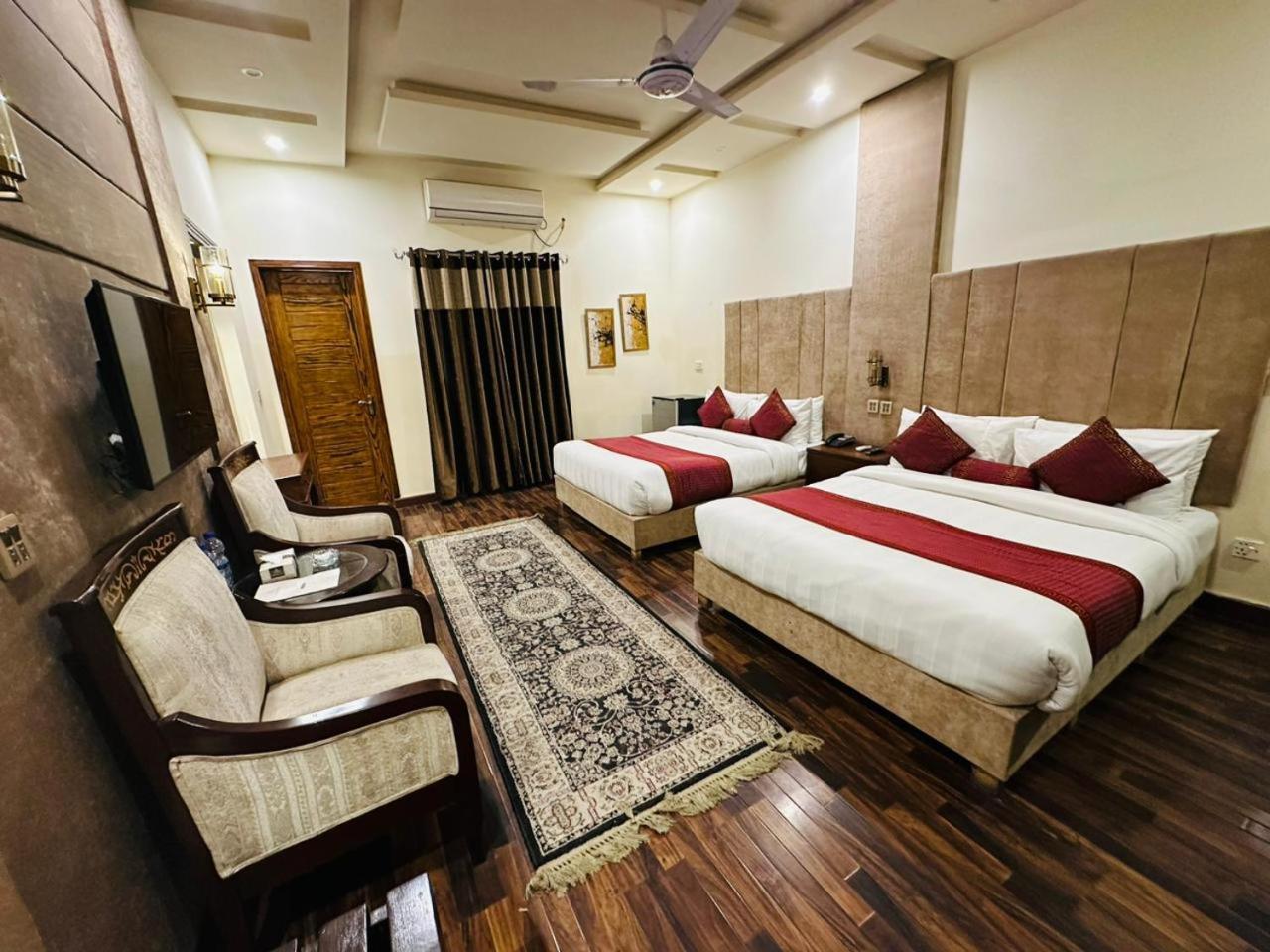 Shelton'S Rezidor Lahore Exterior photo