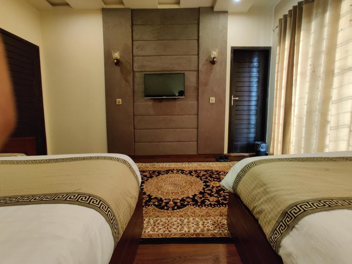 Shelton'S Rezidor Lahore Exterior photo