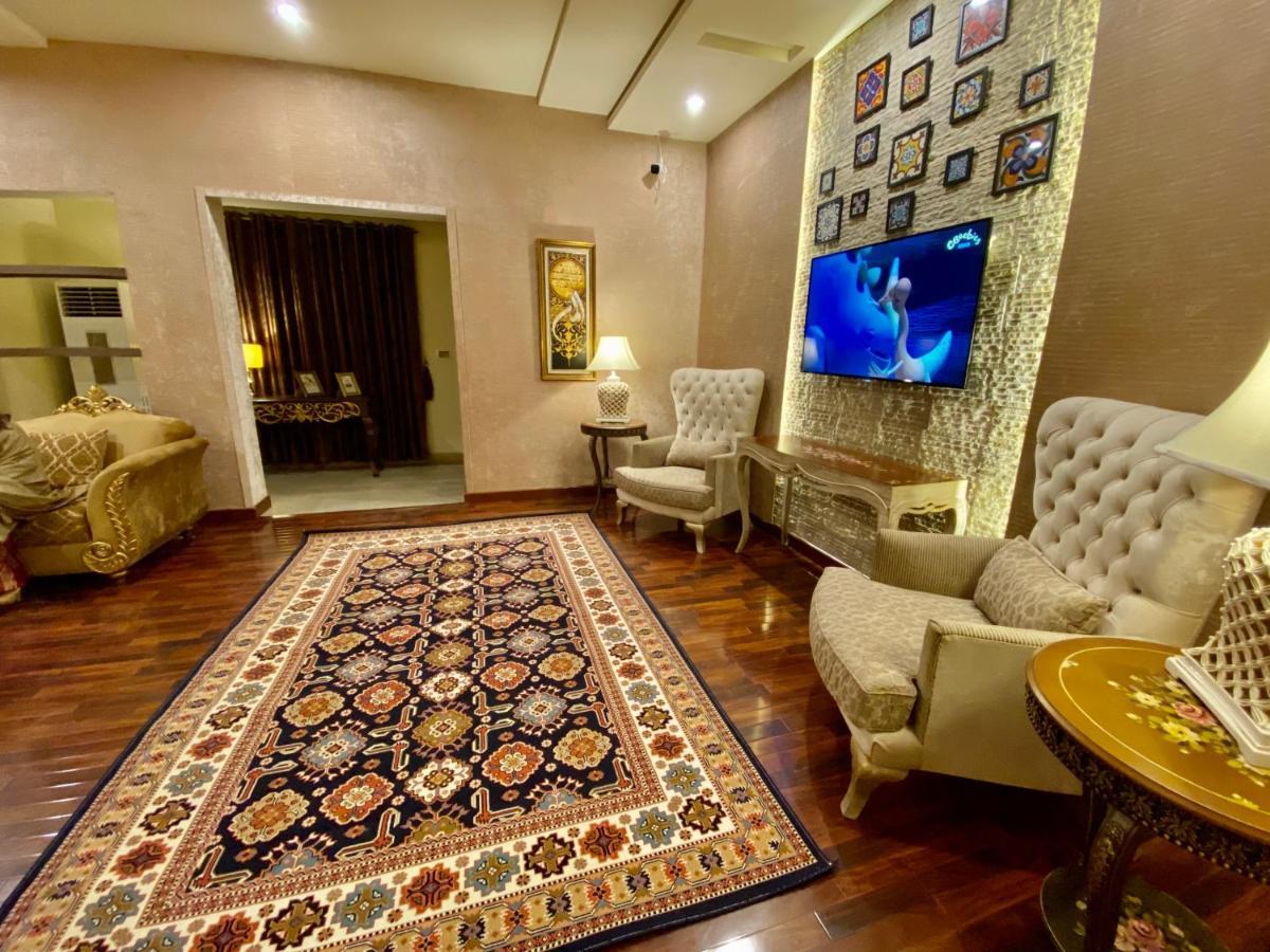 Shelton'S Rezidor Lahore Exterior photo